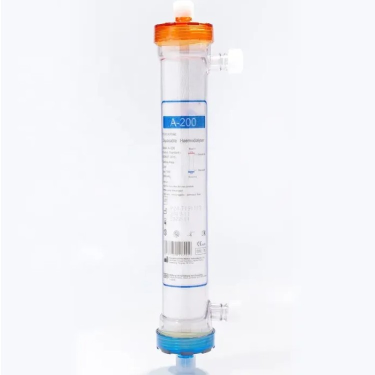 Low flux dialyzer